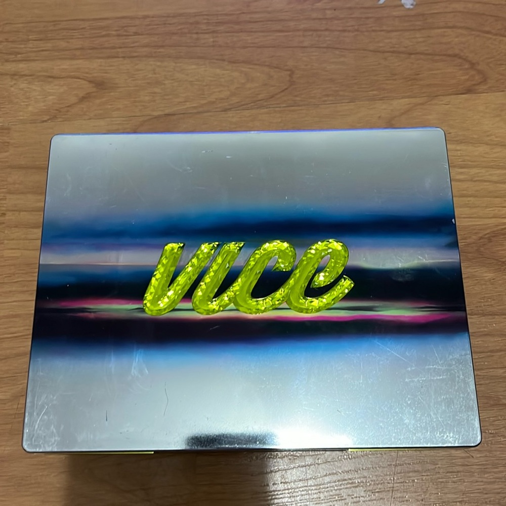 Urban decay vise palette